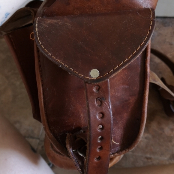 Hand sewn leather backpack - Picture 6 of 7